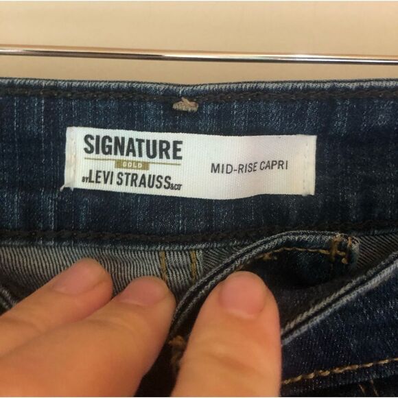 🐱 Levi’s | Capri Length Jeans - Picture 2 of 6